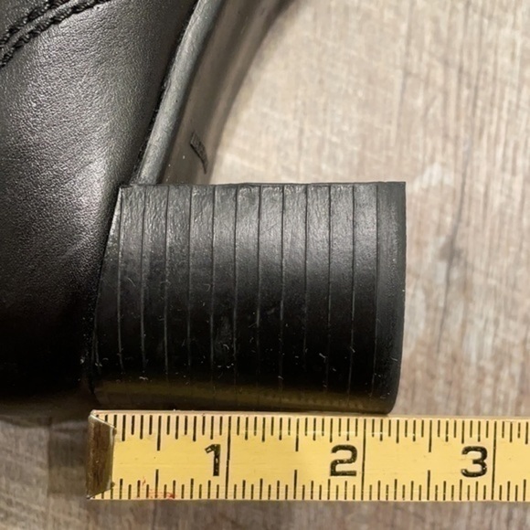 Covington Farrah Black leather ankle boots with block heel size 6 - Picture 6 of 12